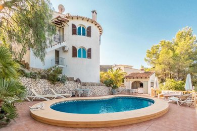 El Refugio - Quite and Spacious Near Hernández Airport